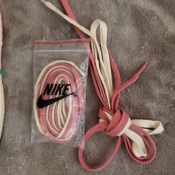 Nike Dunk Hi - Picture 4 of 4